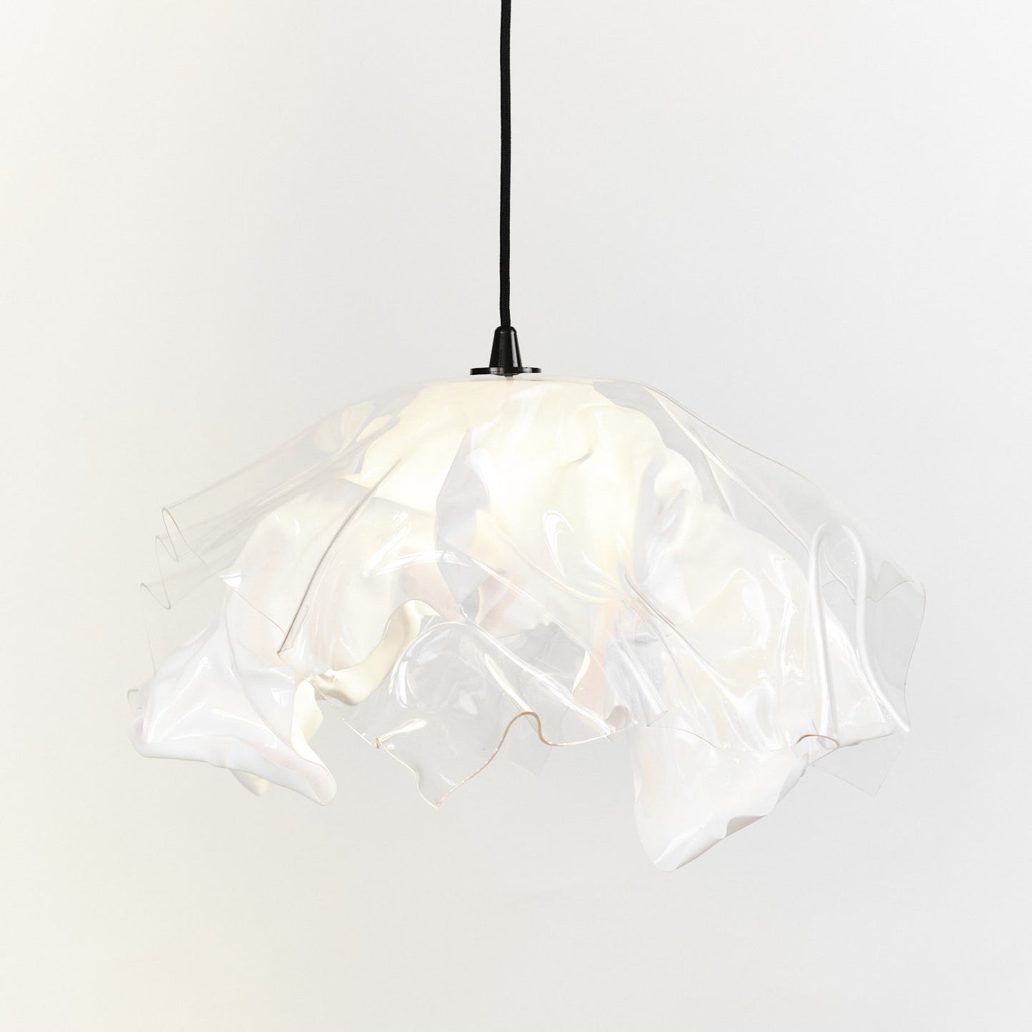 lampa moderna creata manual - adauga personalitate spatiului tau