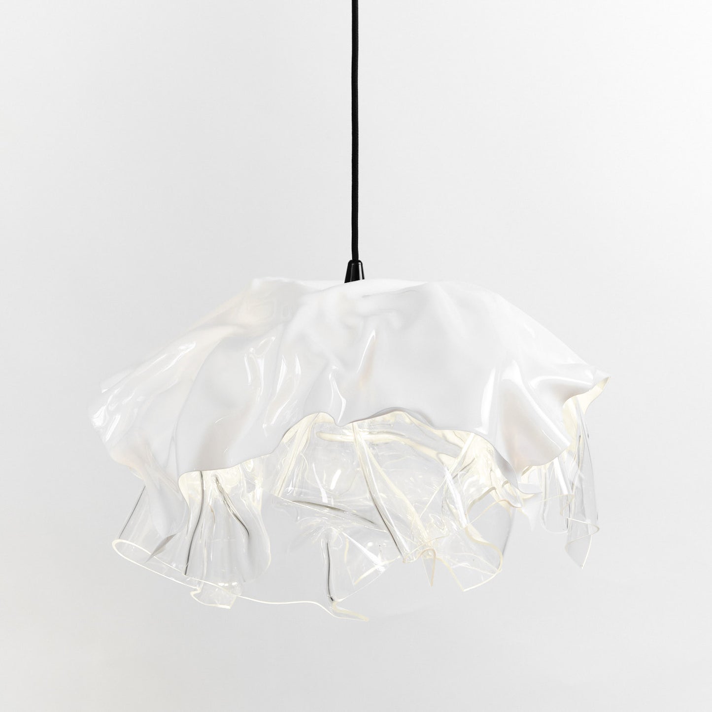 lampa moderna creata manual - adauga personalitate spatiului tau