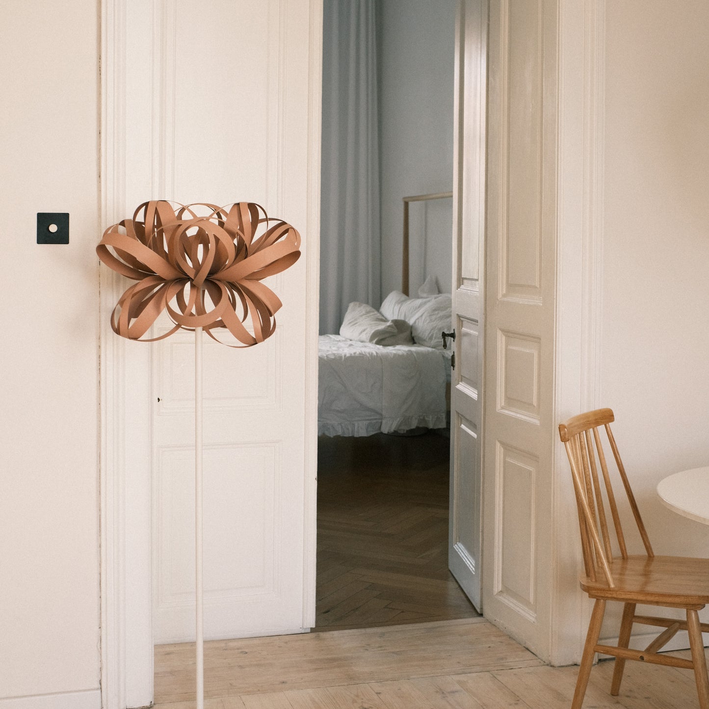 Lampadarul Perfect pentru Ambient - Din Furnir Natural
