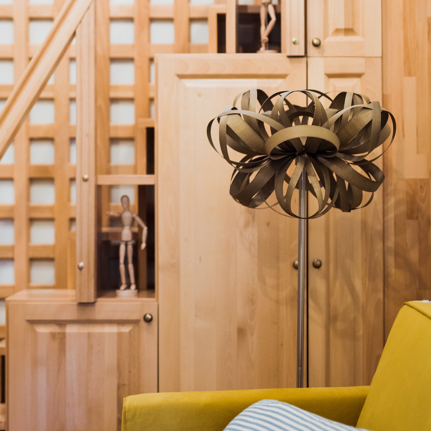 Lampadarul Perfect pentru Ambient - Din Furnir Natural