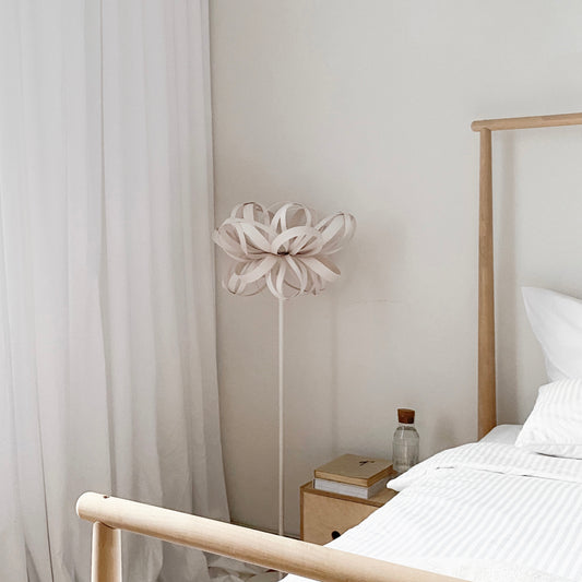 Lampadar Modern din Furnir - Design Contemporan și Calitate Superioară