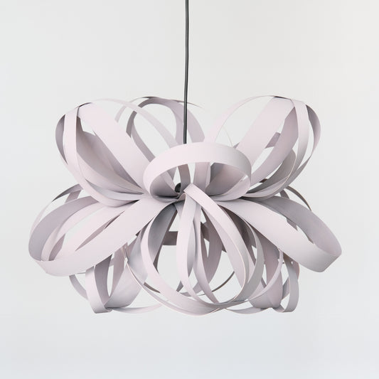 Lampi de Furnir Lucrate Manual -Frumusețe și Utilitate Într-un Singur Produs