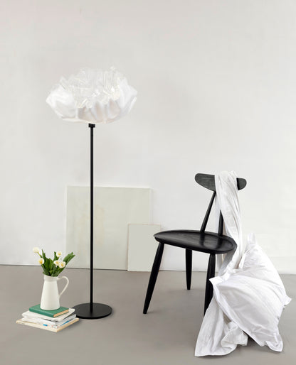 Invisible White 3 - Lampadar