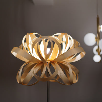 Lampadar Modern din Furnir - Design Contemporan și Calitate Superioară