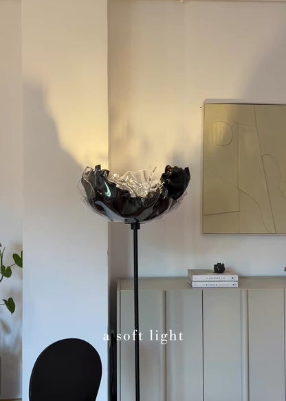 Invisible Black 2 - Lampadar